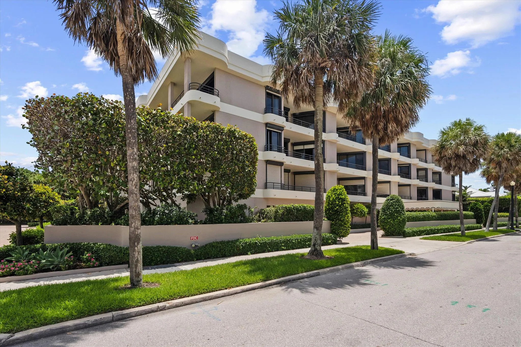 120 Sunset Avenue, #W3b