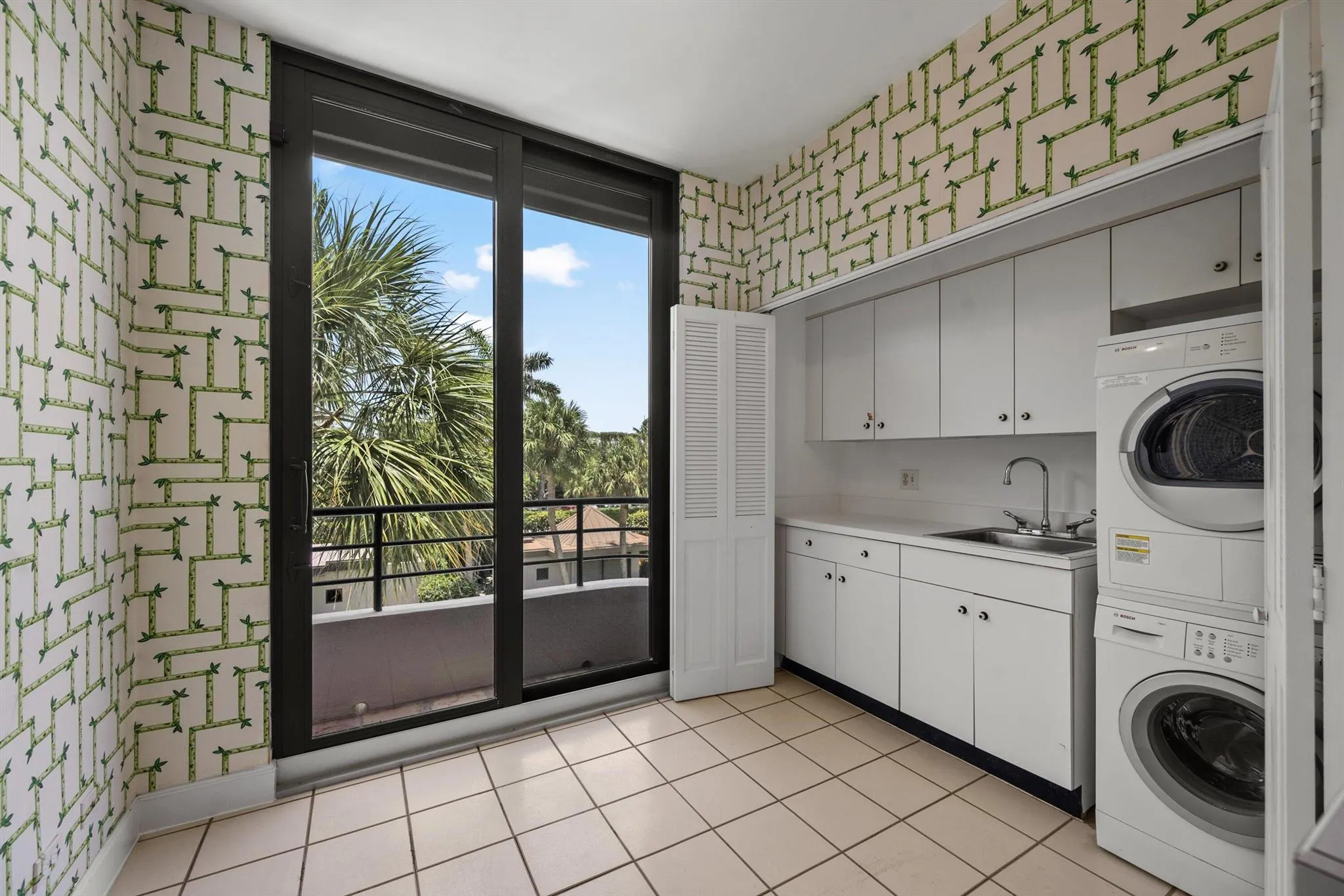 120 Sunset Avenue, #W3b