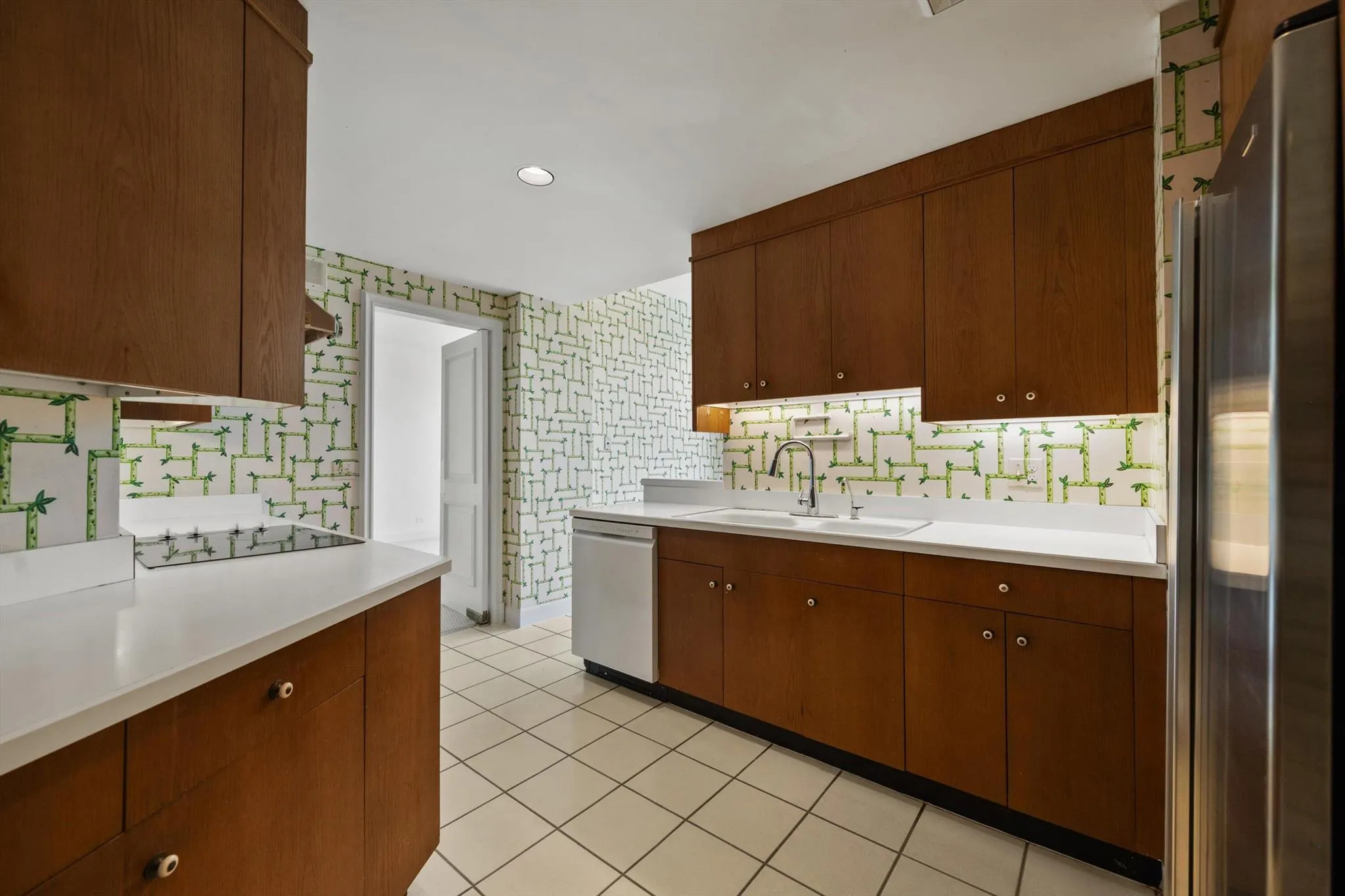 120 Sunset Avenue, #W3b
