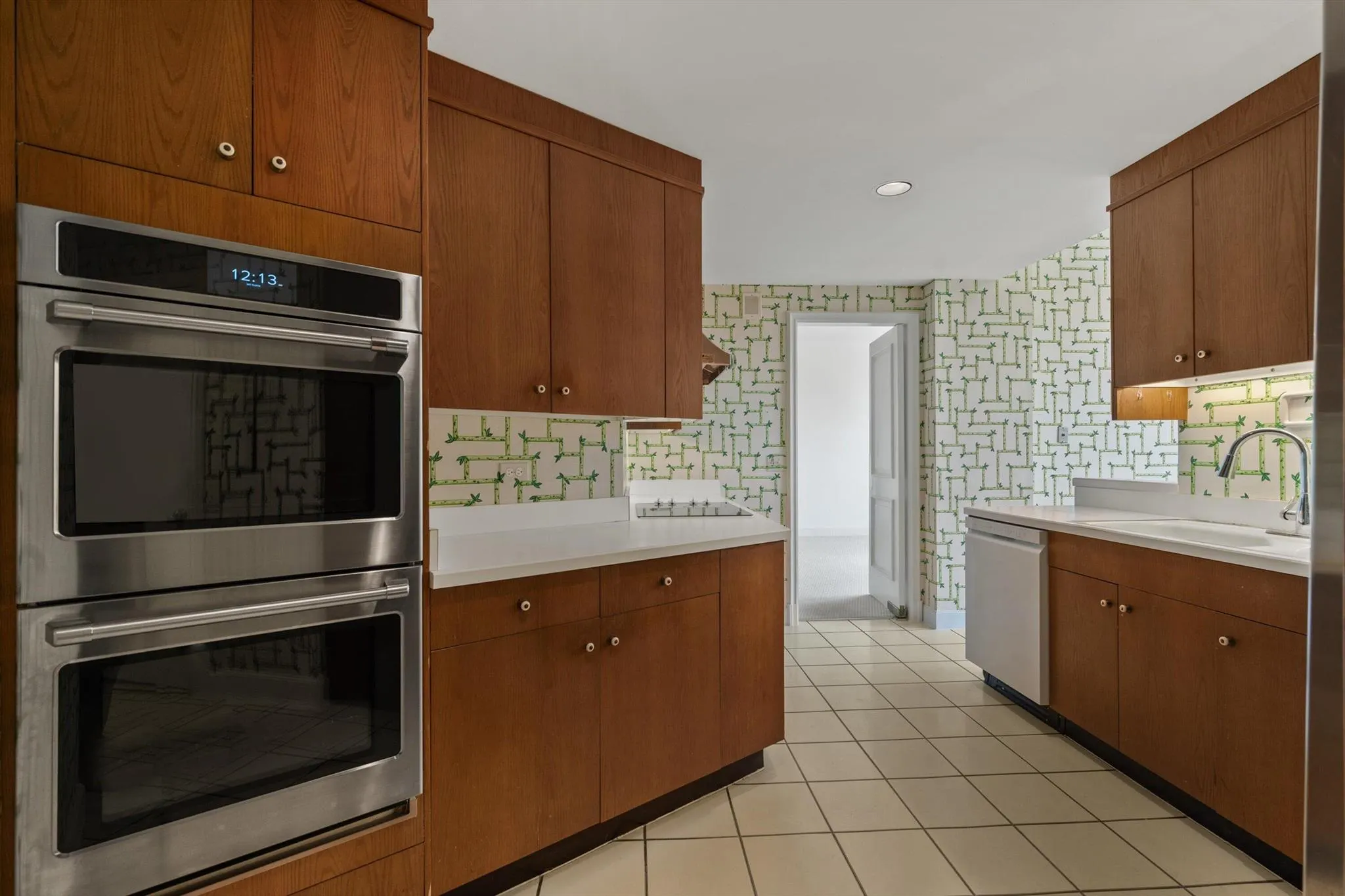 120 Sunset Avenue, #W3b