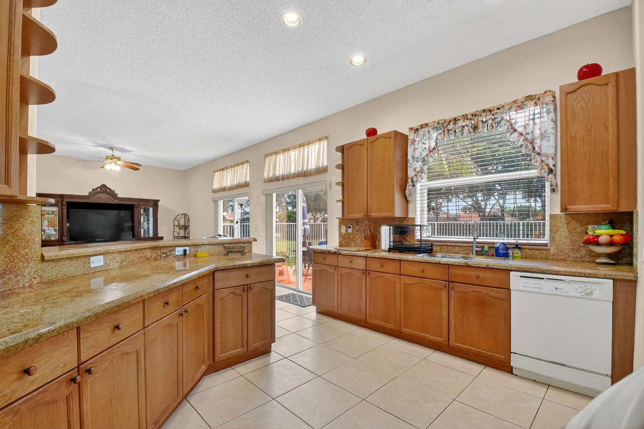 6460 Sand Hills Circle