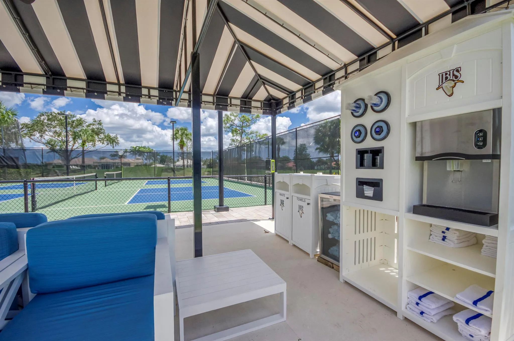 7583 Orchid Hammock Drive, #5c