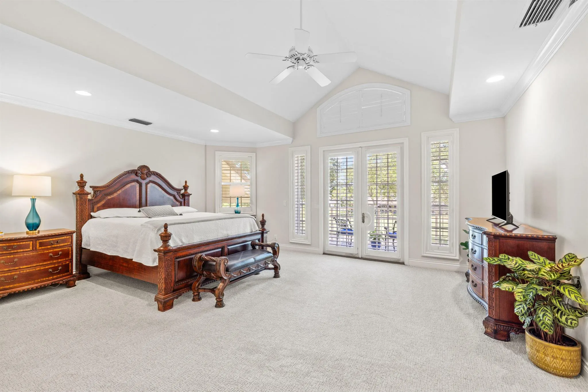 16 Glencairn Road