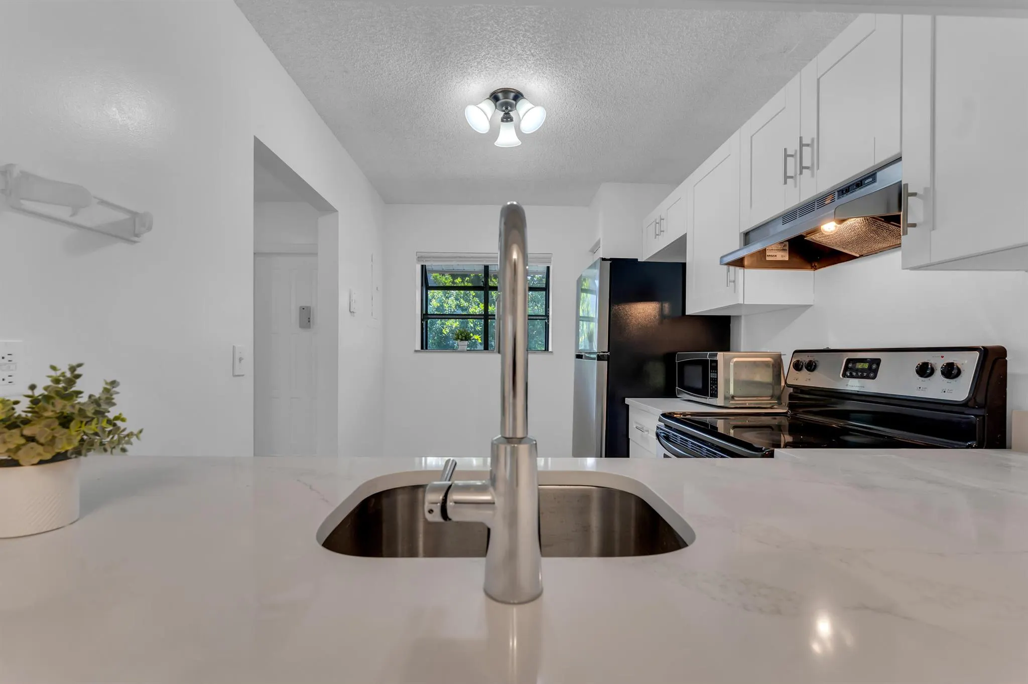 1224 S Military Trail, #2324
