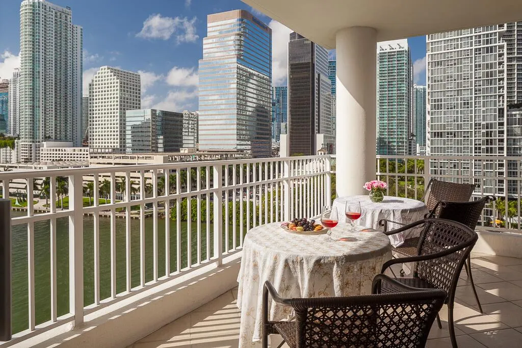 701 Brickell Key Boulevard, #1003