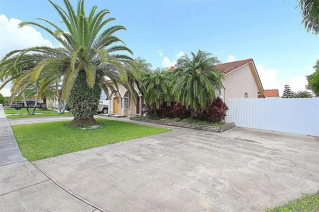 17870 SW 155th Court