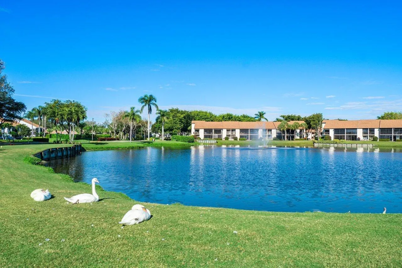 5020 Golfview Court, #1413