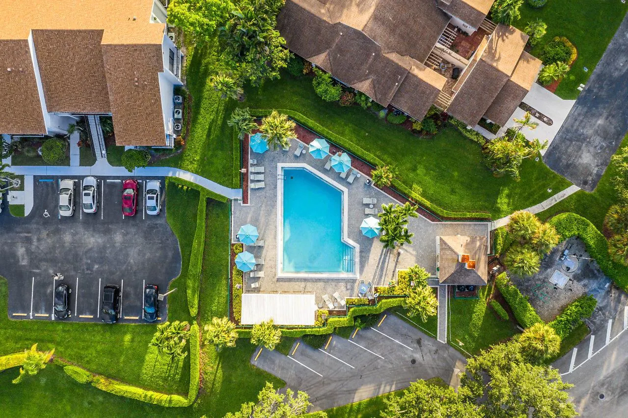 5020 Golfview Court, #1413