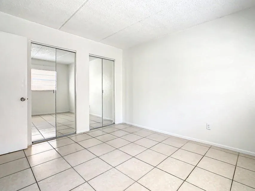 714 Michigan Court, #2
