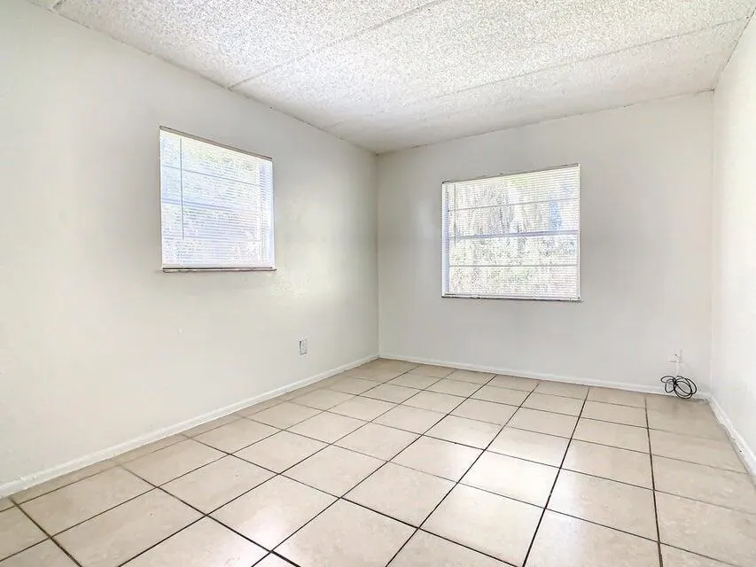 714 Michigan Court, #2