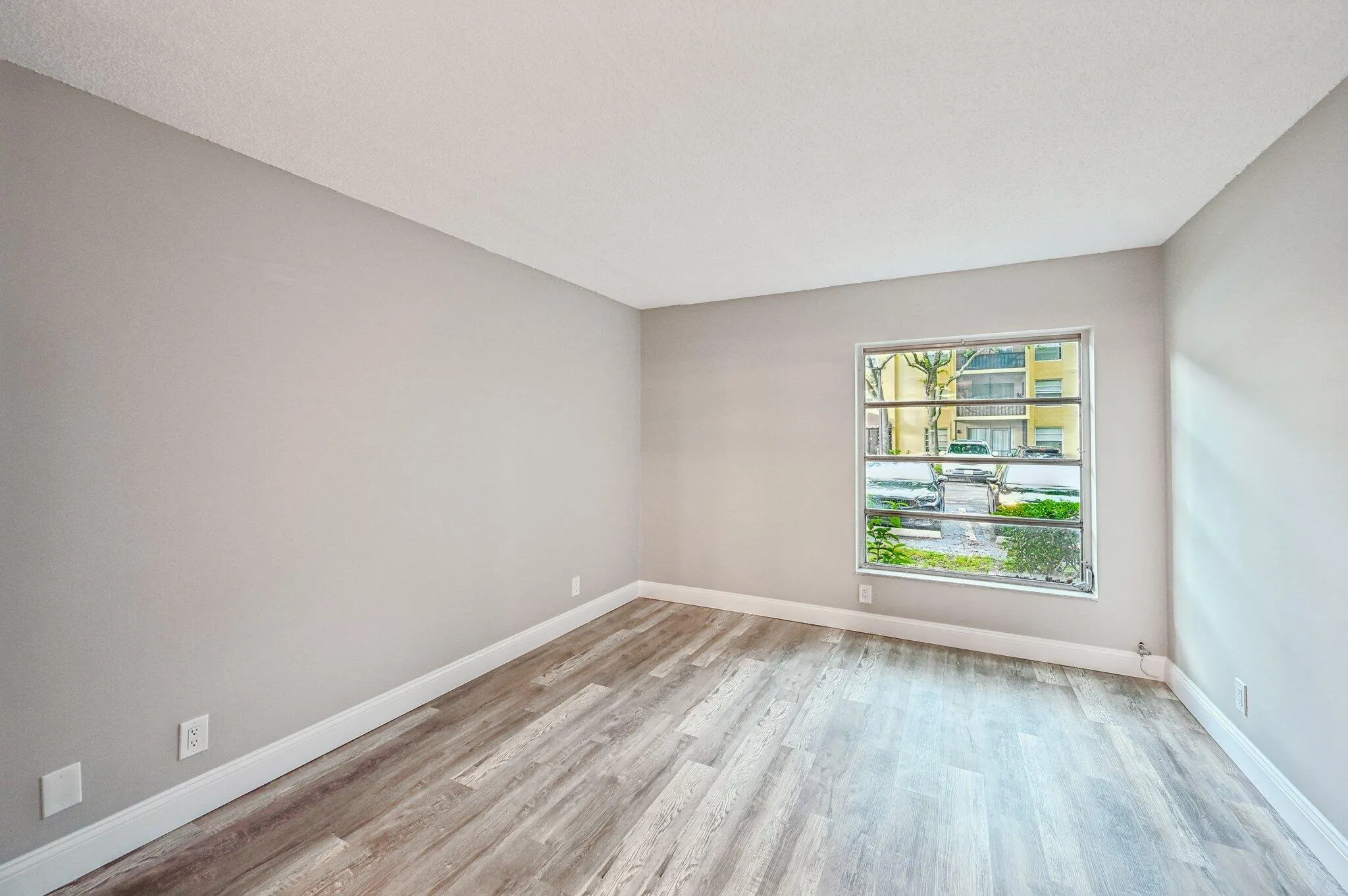 460 NW 20th Street, #1110