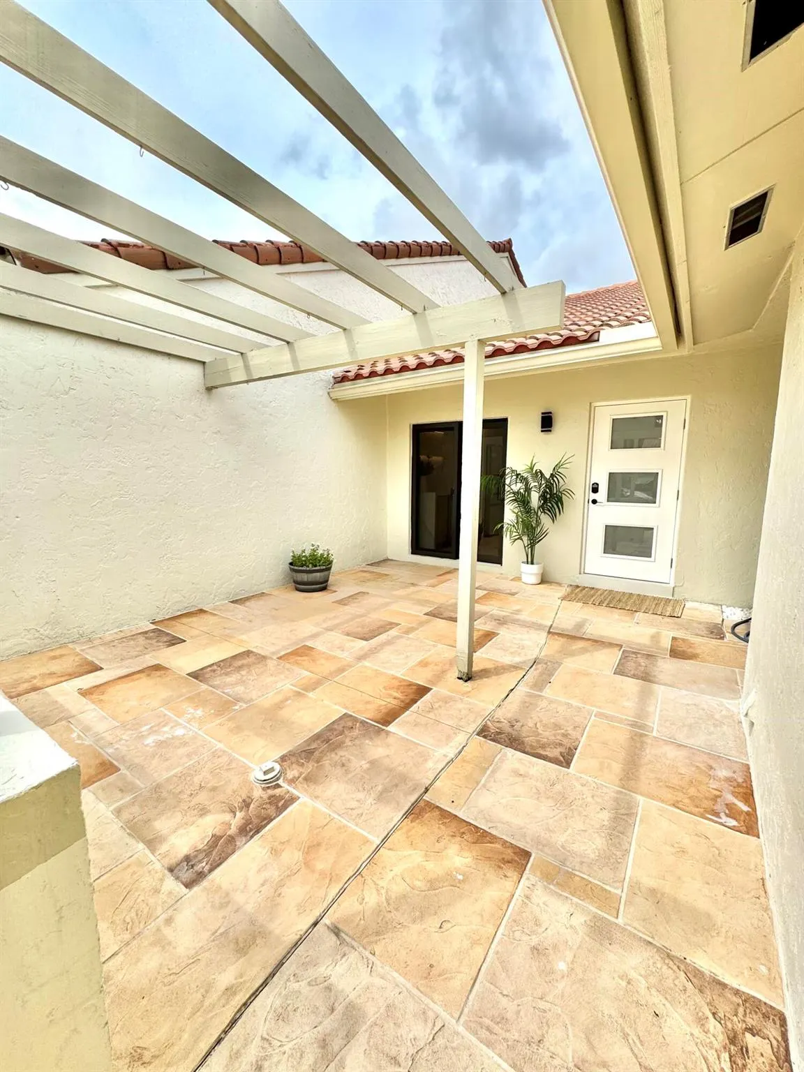 21583 Guadalajara Avenue