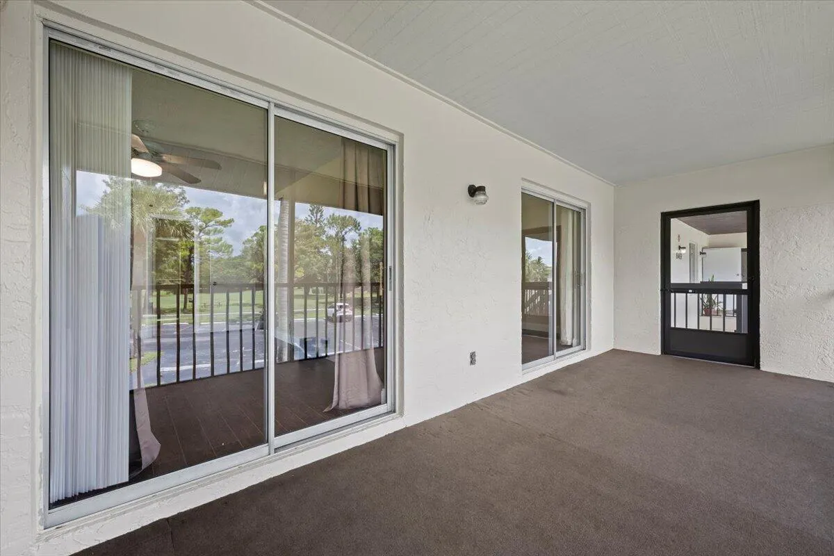 6489 Chasewood Drive E, #E