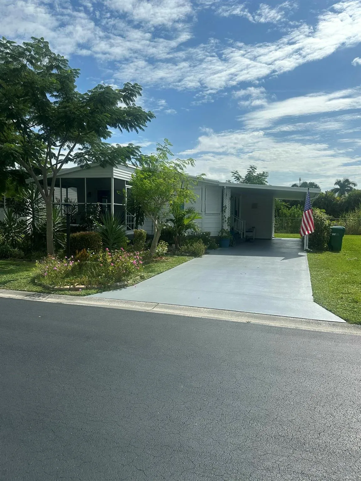 1633 SW 35th Circle