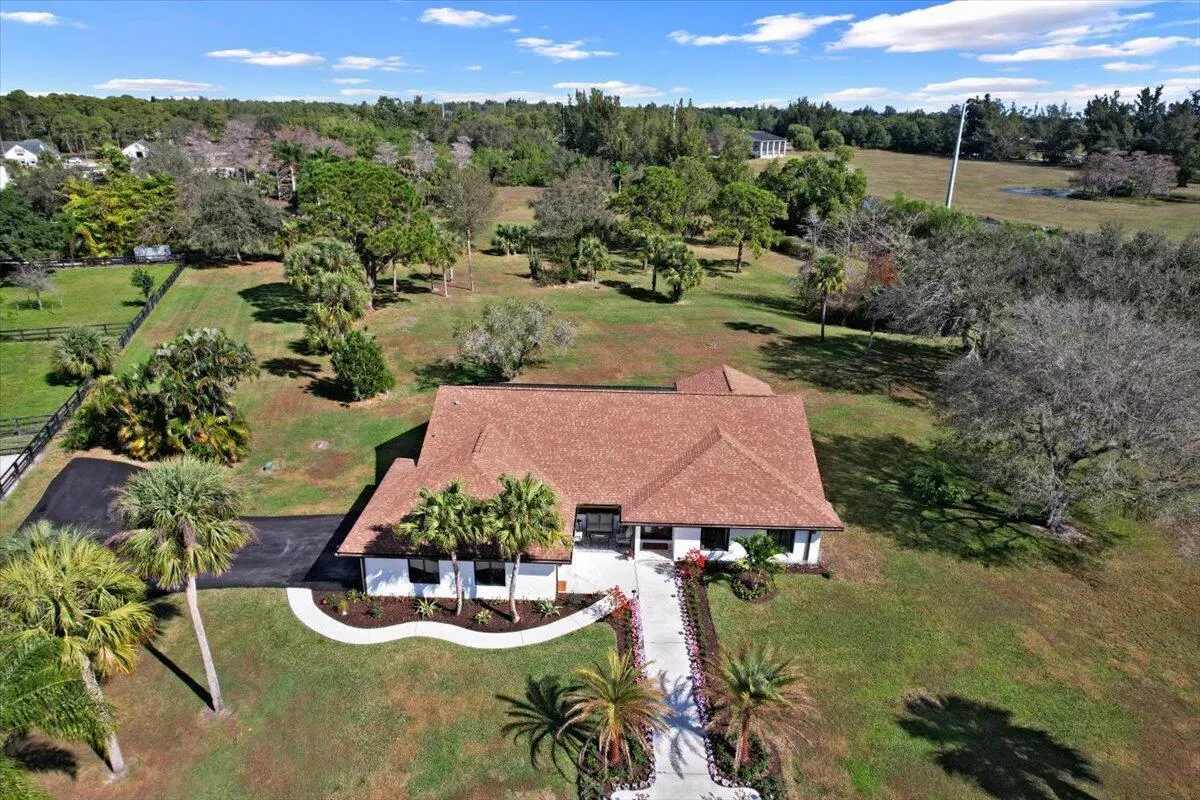 16748 Fox Trail Lane