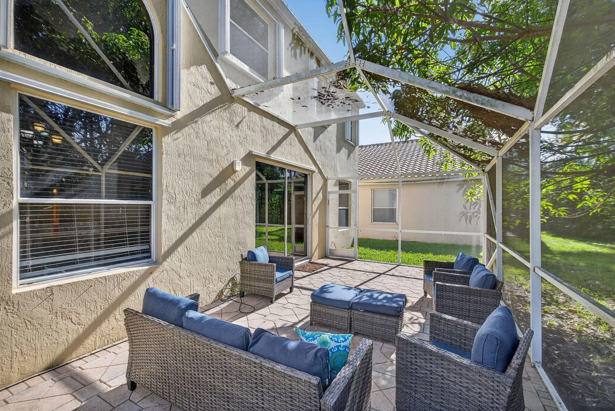6468 NW 78th Place