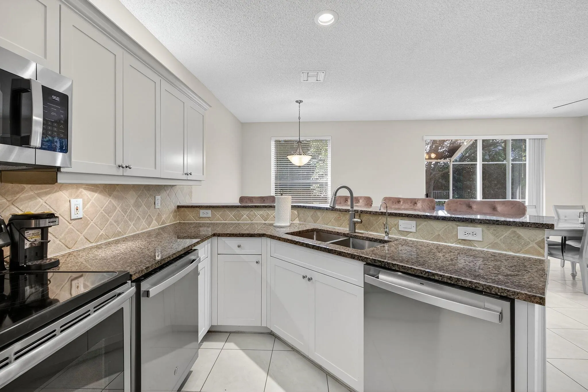 6468 NW 78th Place