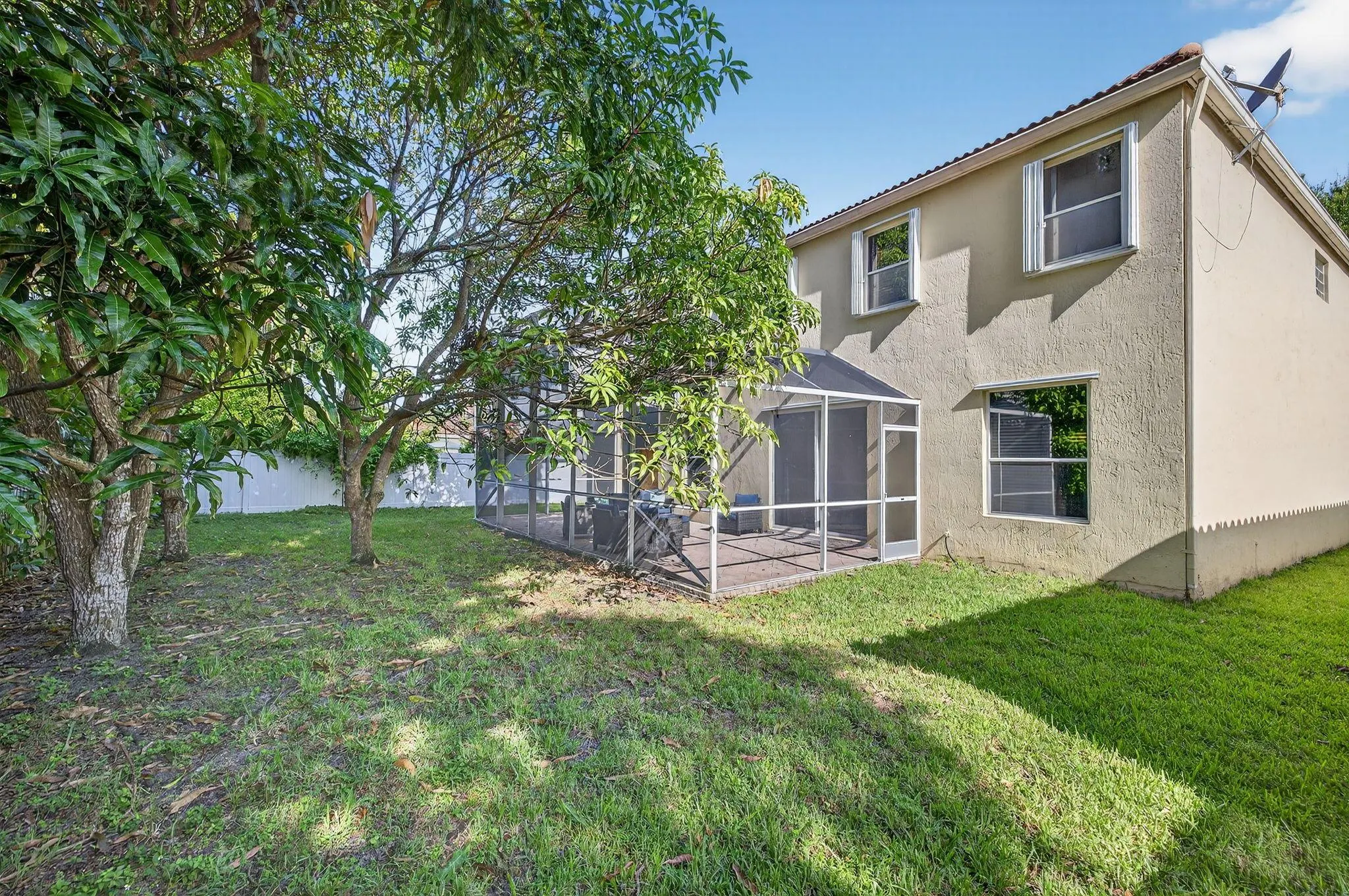 6468 NW 78th Place