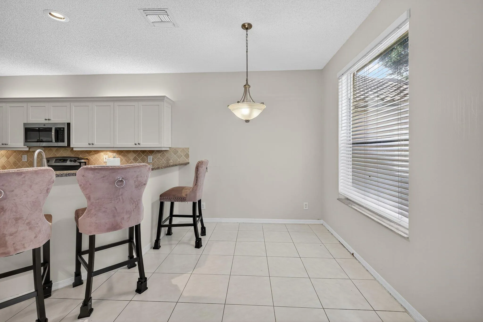 6468 NW 78th Place