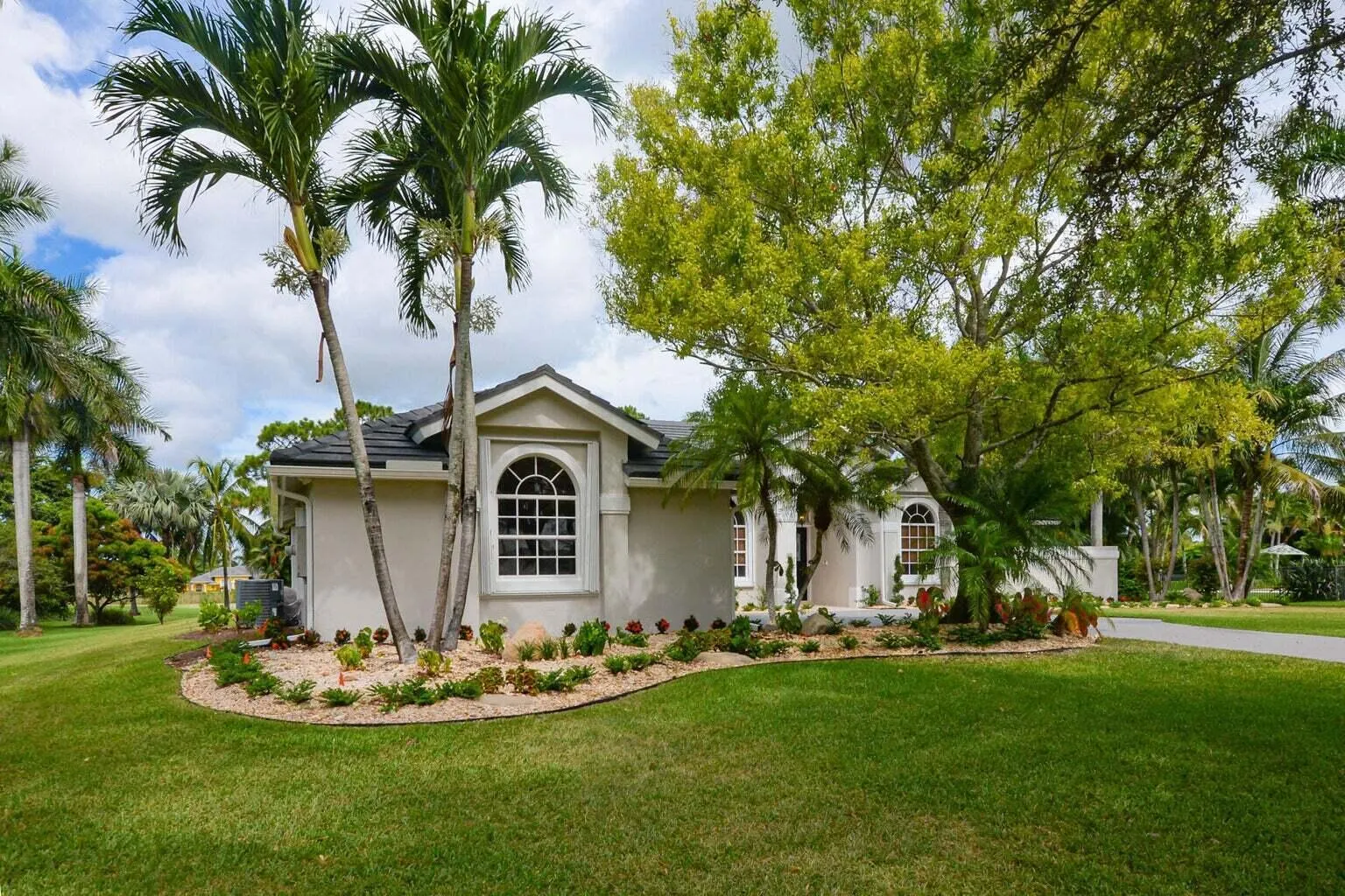 7981 Woodsmuir Drive