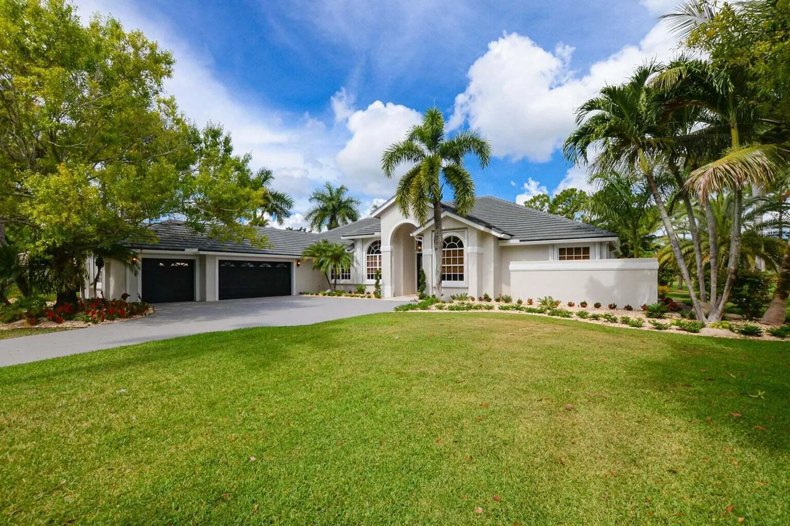 7981 Woodsmuir Drive