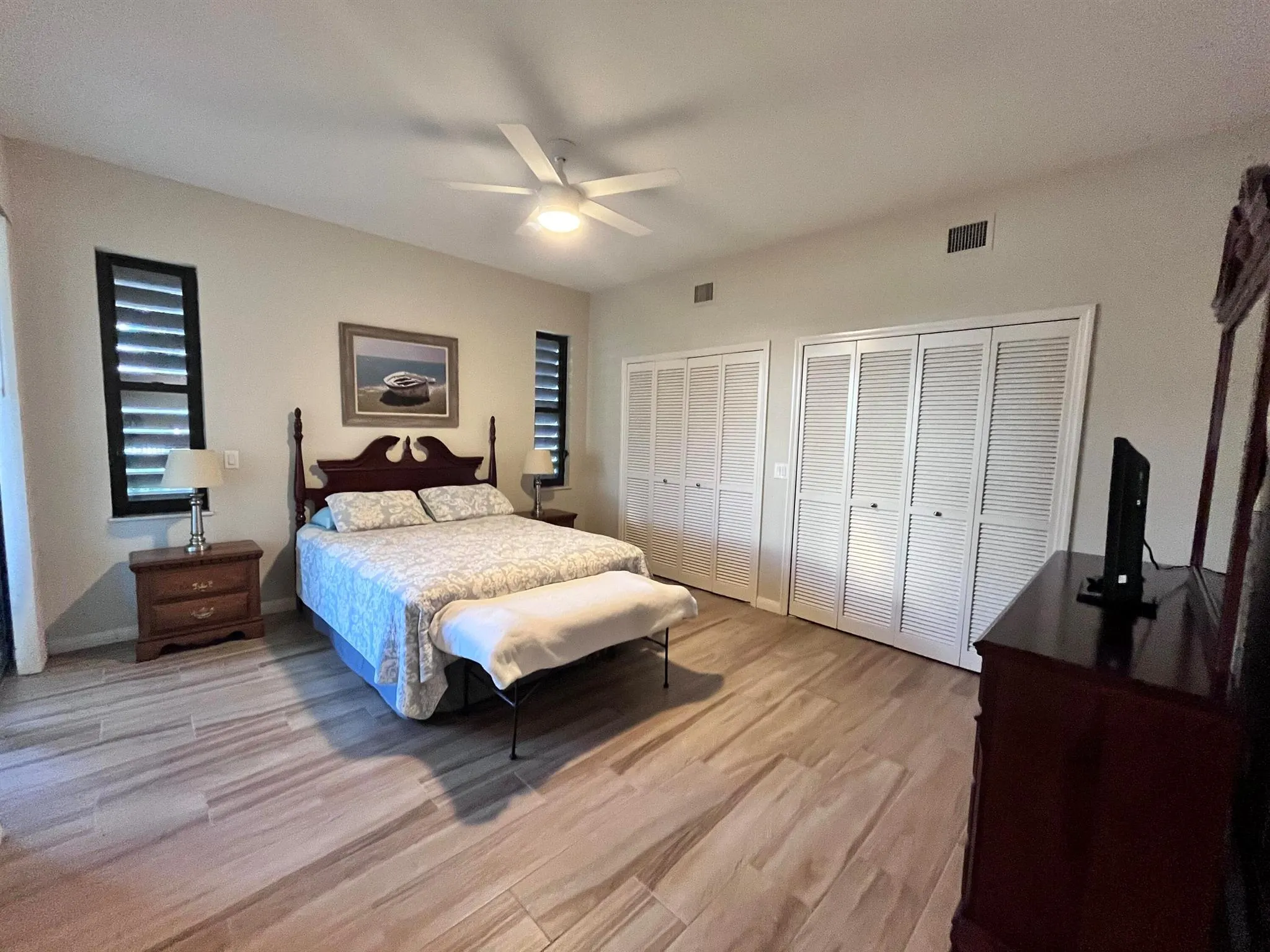 150 SE Four Winds Drive, #B-103