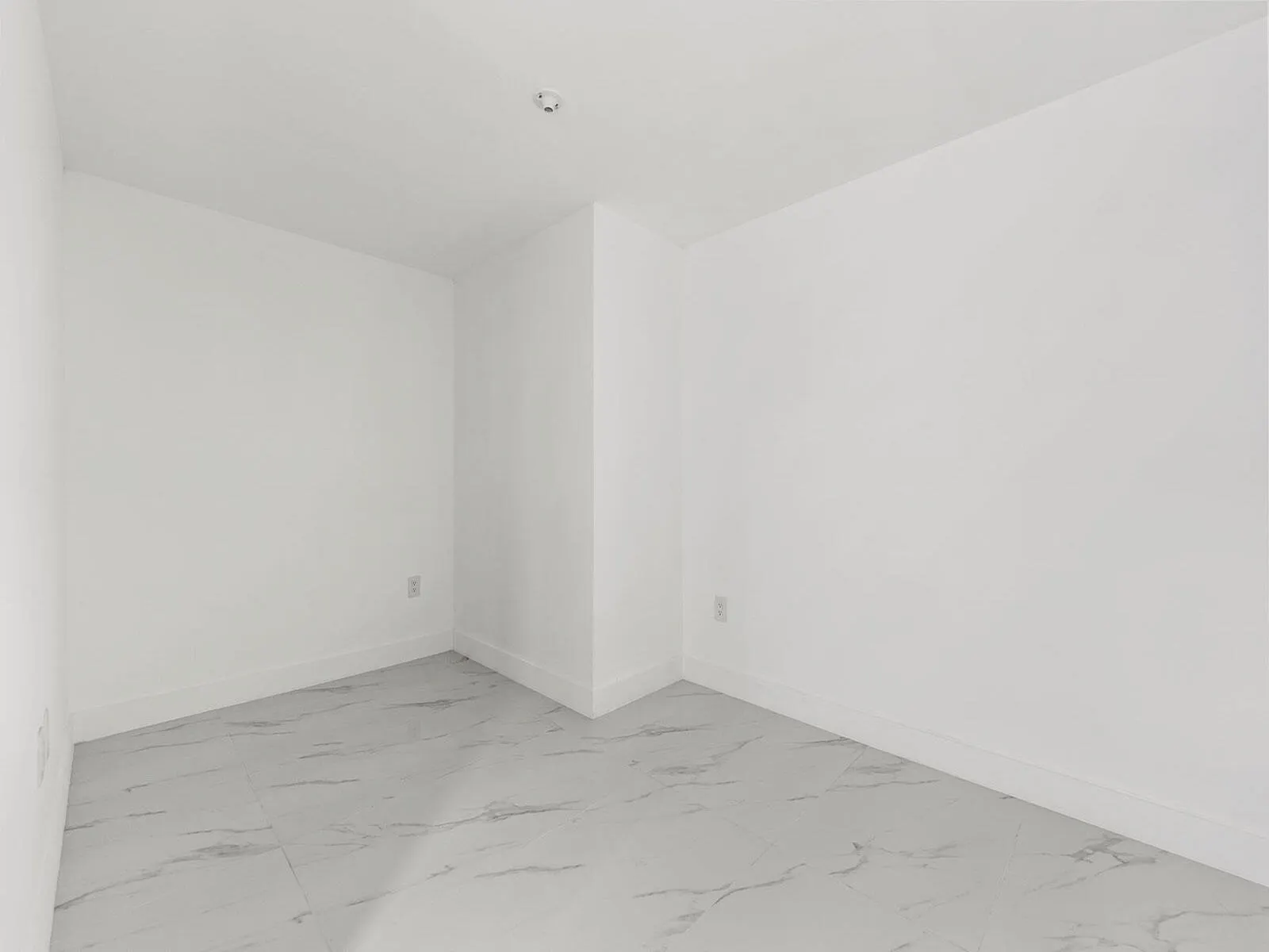 700 NE 24th Street, #3002