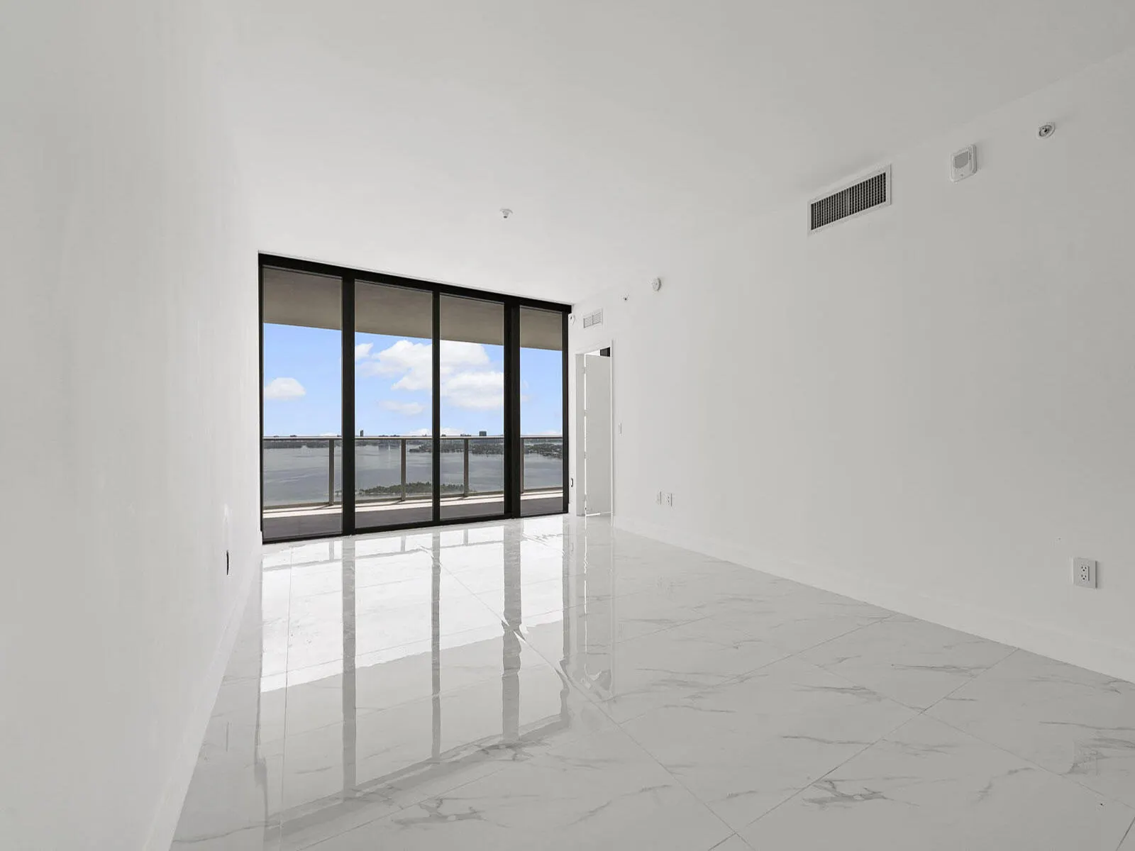 700 NE 24th Street, #3002