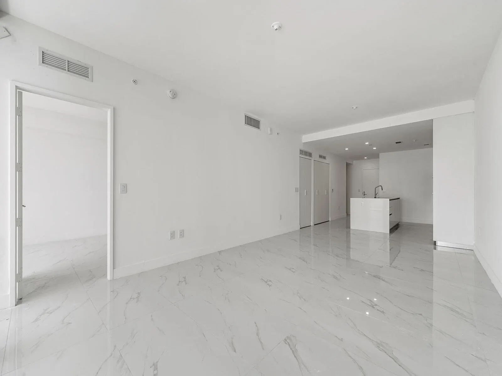 700 NE 24th Street, #3002
