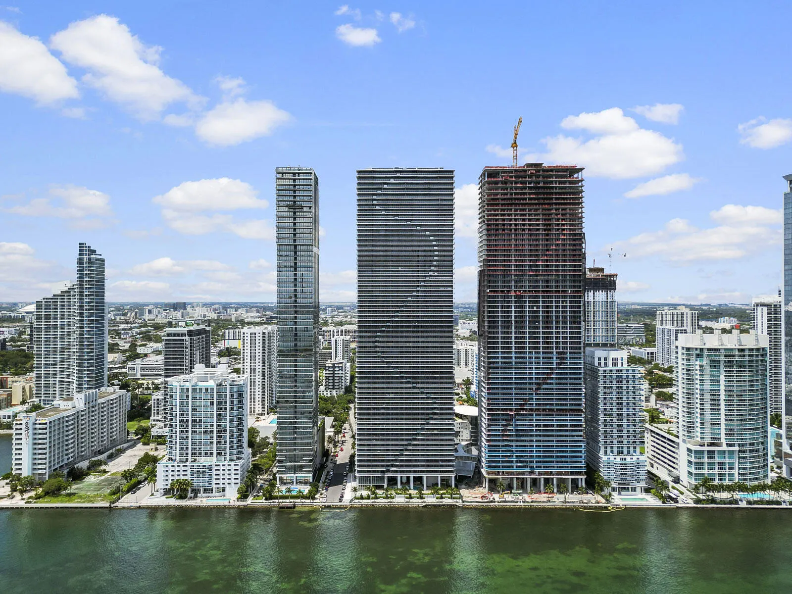 700 NE 24th Street, #3002