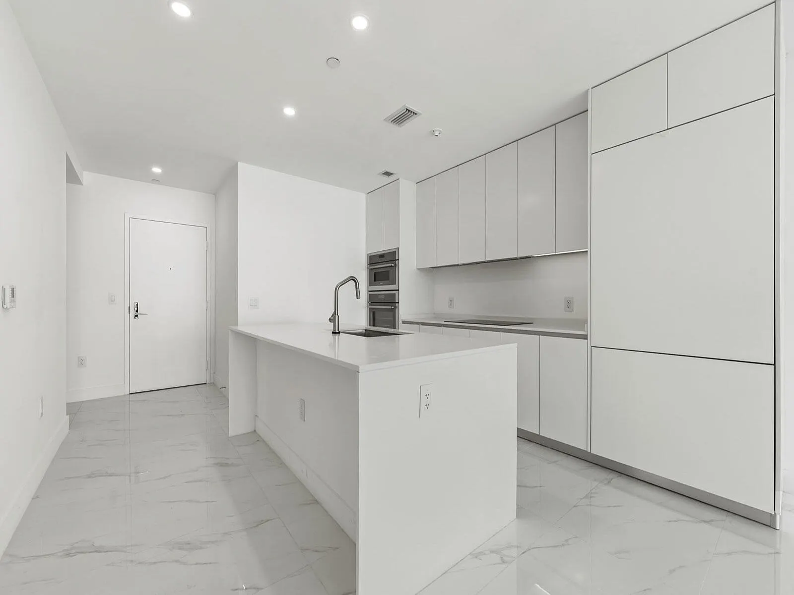 700 NE 24th Street, #3002