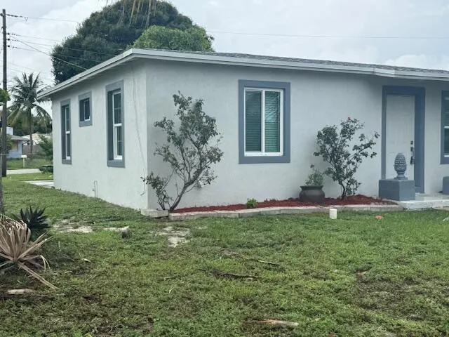 2329 West Dr