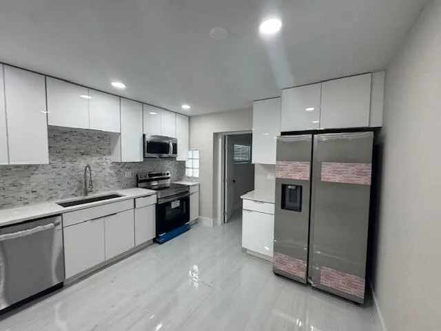 2329 West Dr