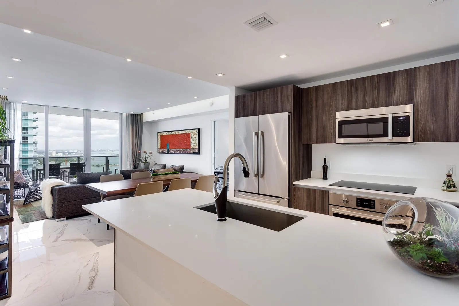 488 NE 18th Street, #4711