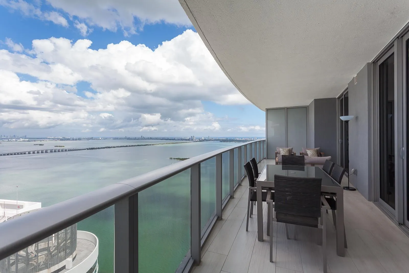 488 NE 18th Street, #4711