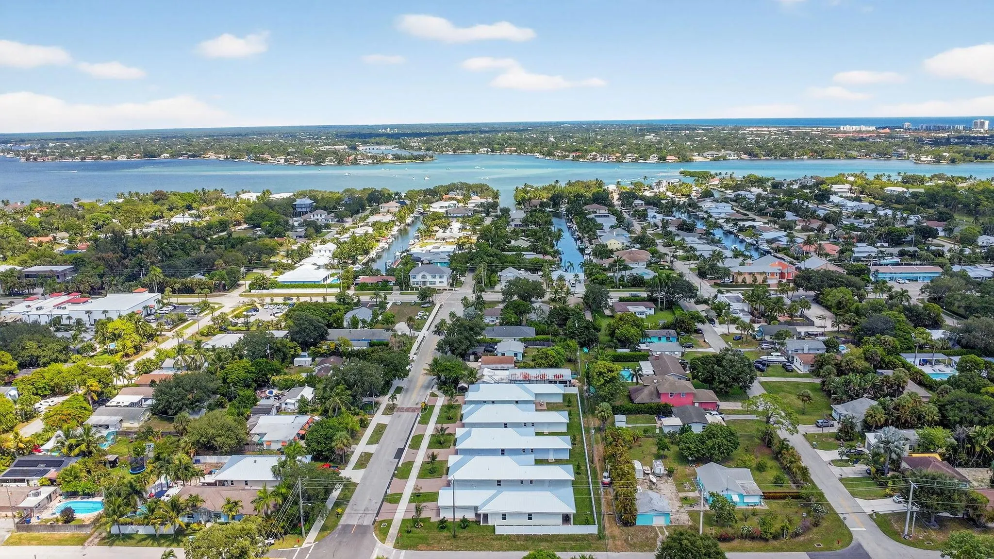 611 N Loxahatchee Drive