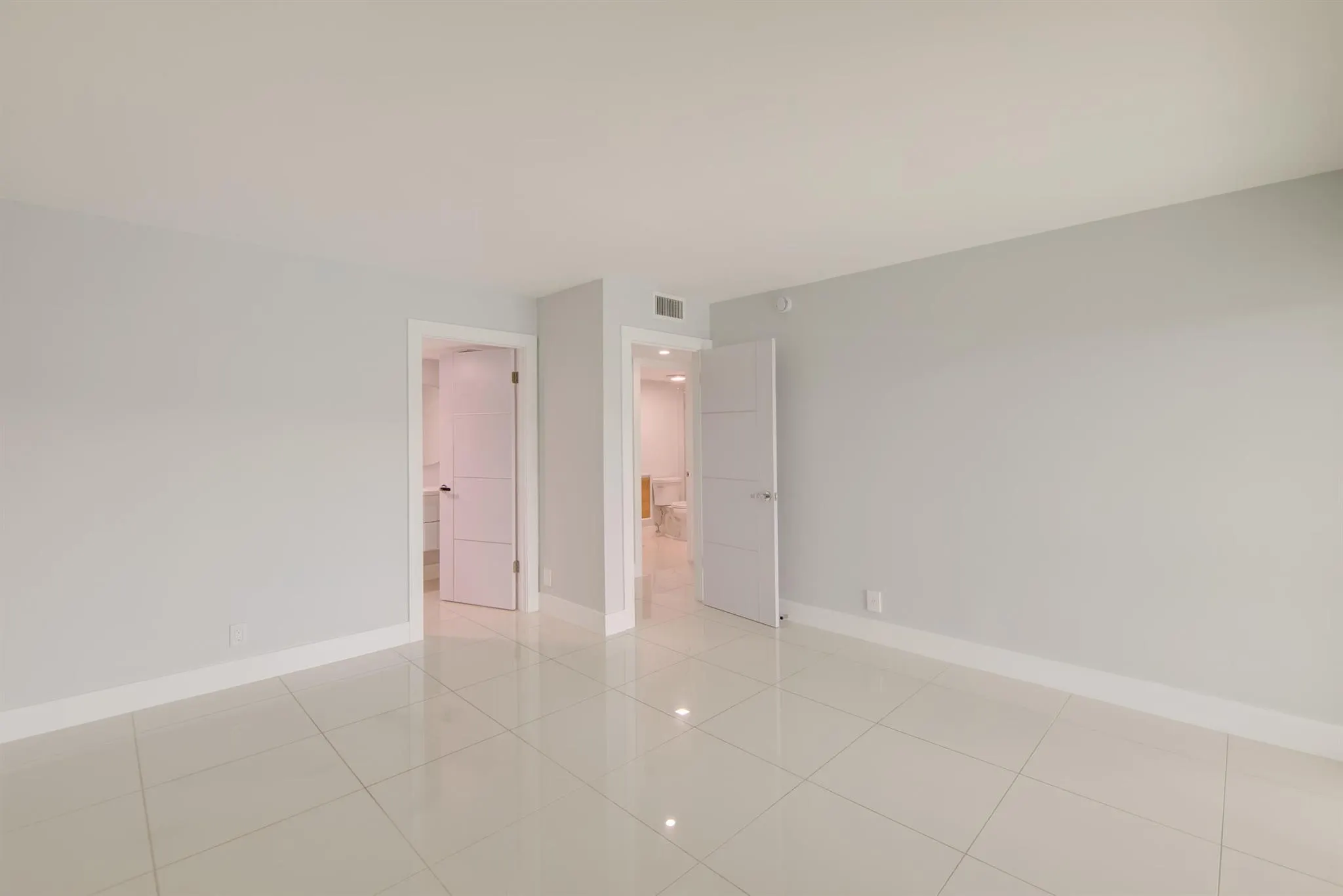 1902 Bermuda Circle, #J4