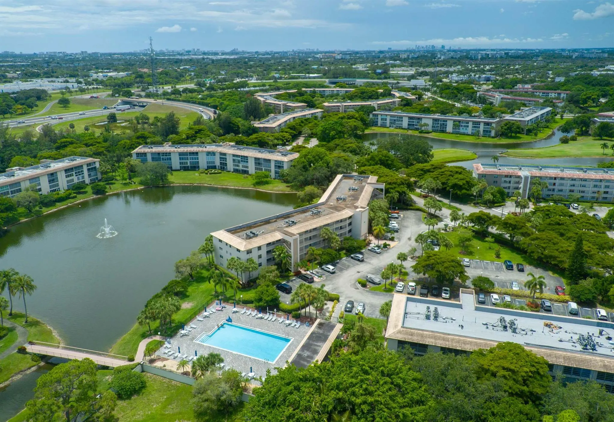 1902 Bermuda Circle, #J4