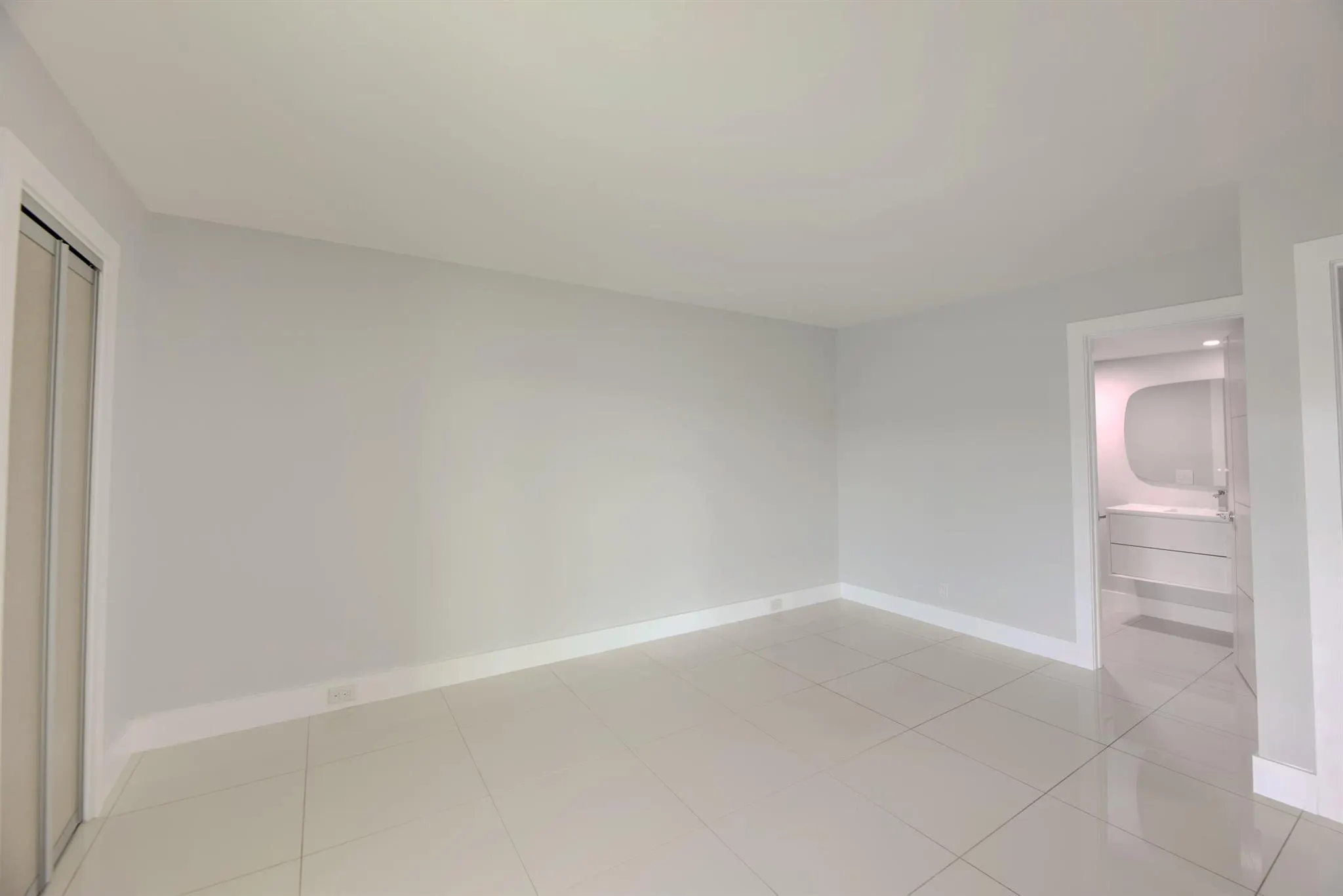 1902 Bermuda Circle, #J4