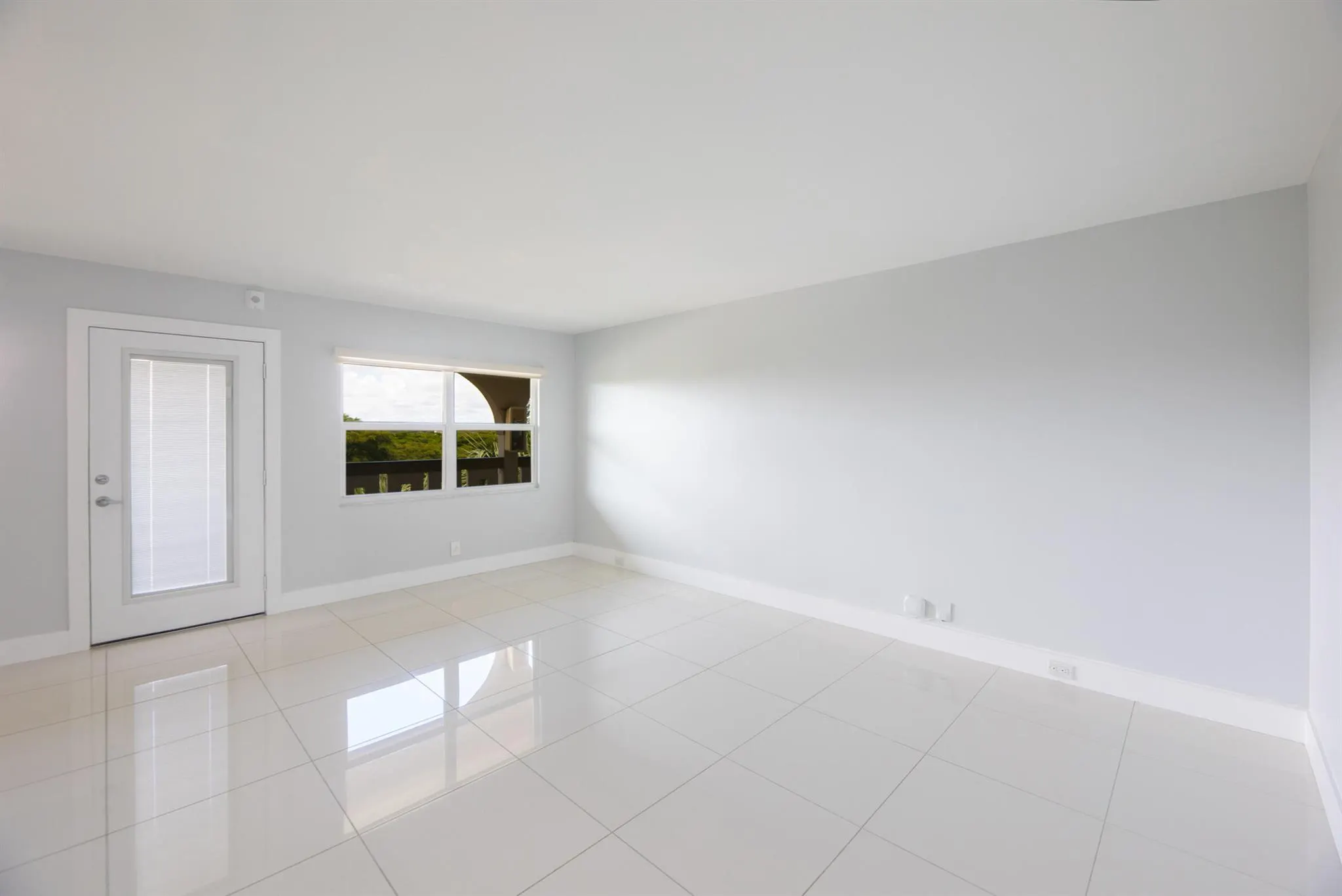 1902 Bermuda Circle, #J4