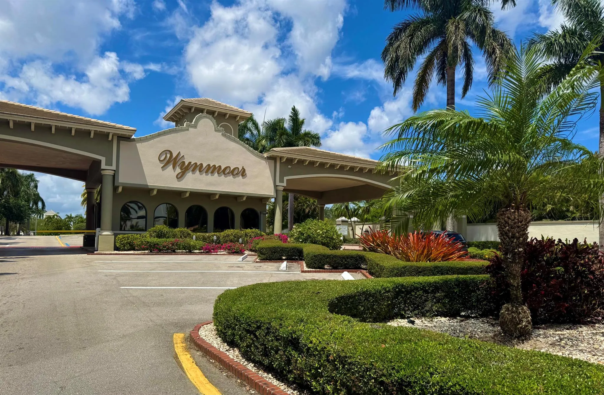 1902 Bermuda Circle, #J4