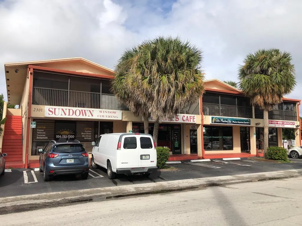 2301 NE 16th Street, #204