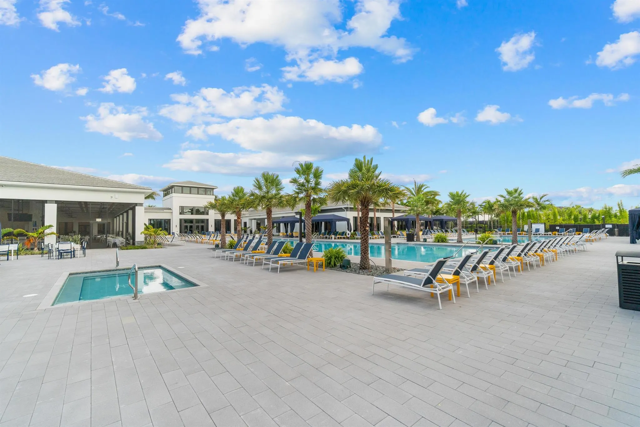 8300 Fishhawk Falls Court