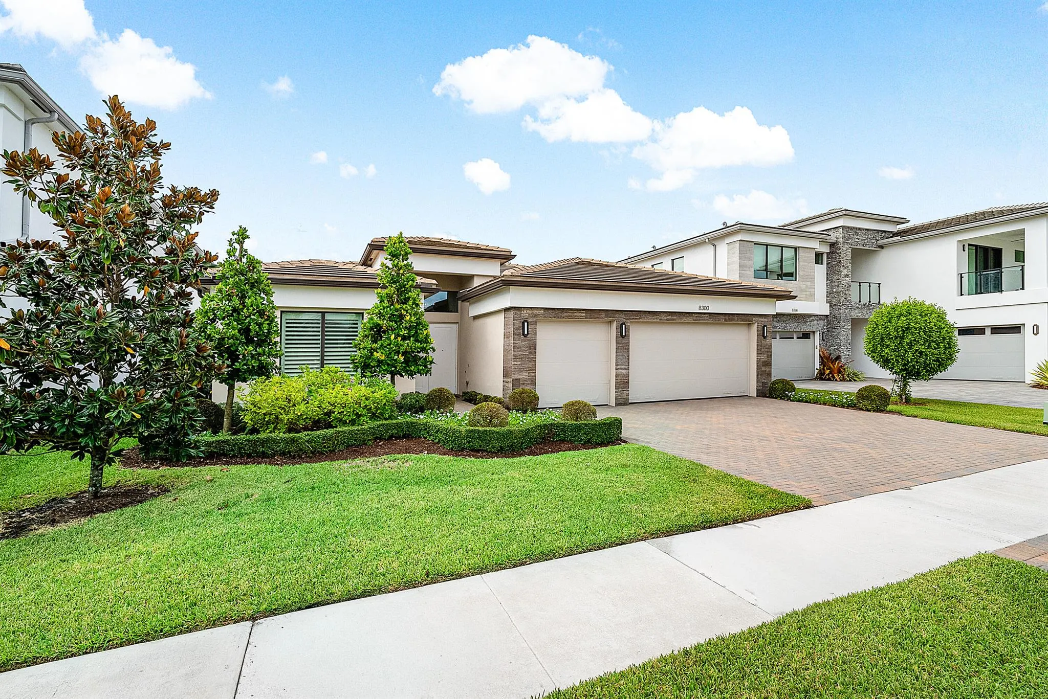 8300 Fishhawk Falls Court