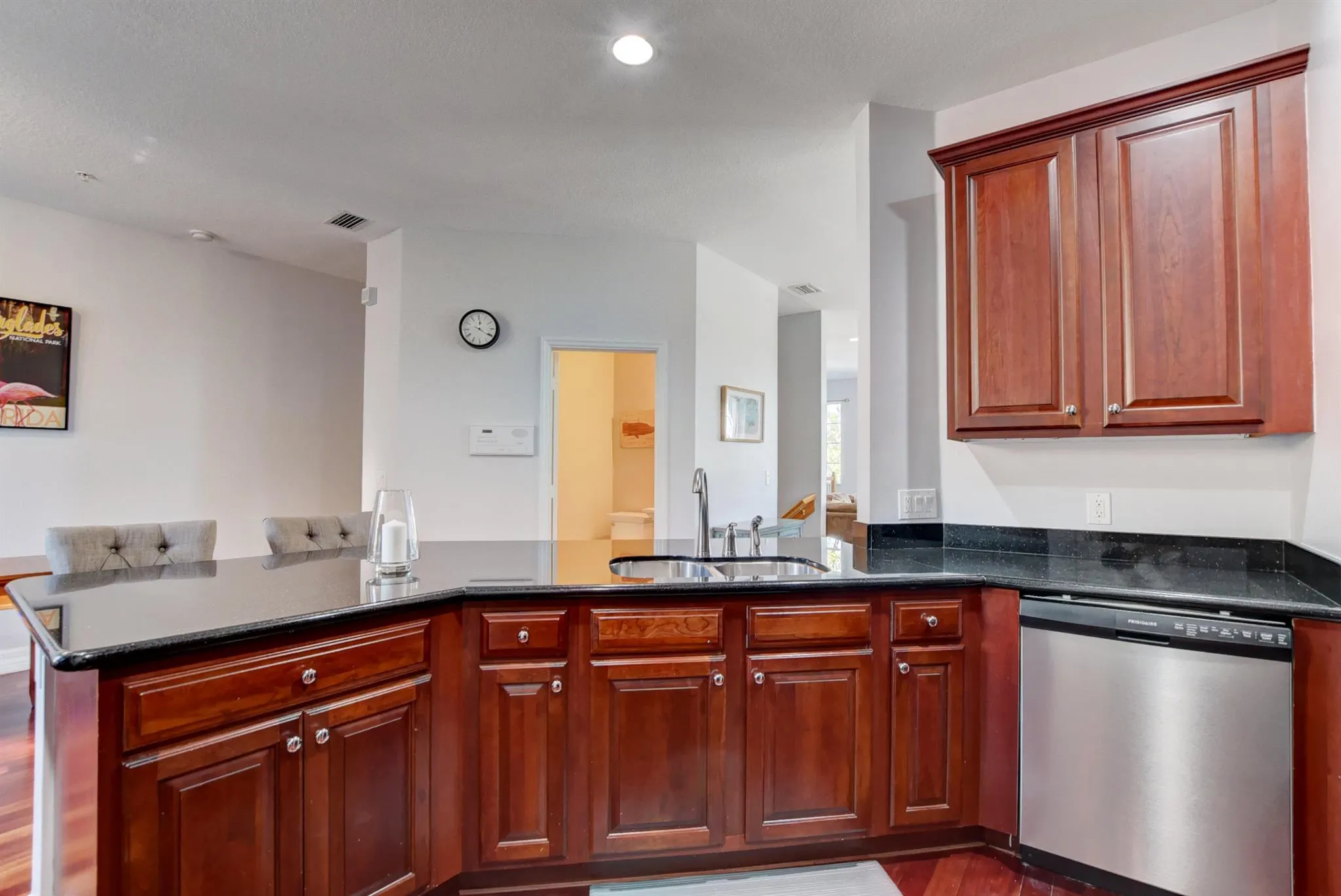 290 NE 5th Avenue, #1