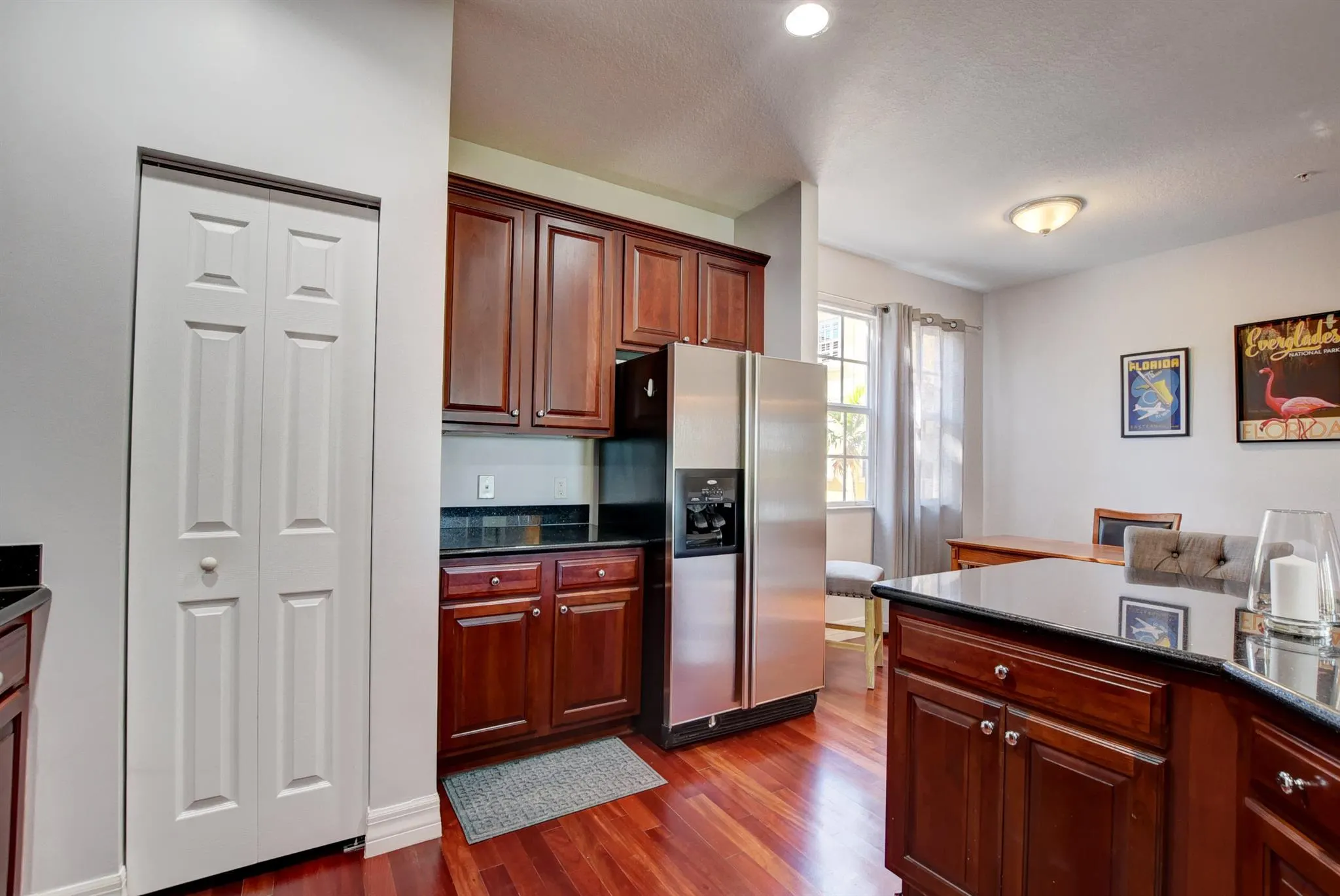 290 NE 5th Avenue, #1