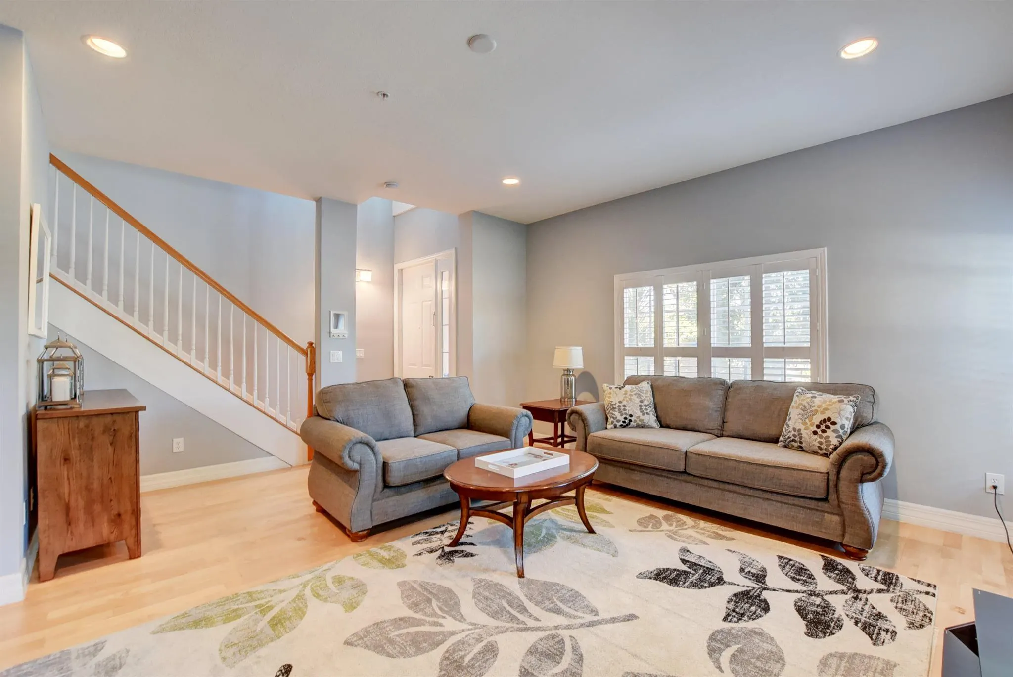 290 NE 5th Avenue, #1