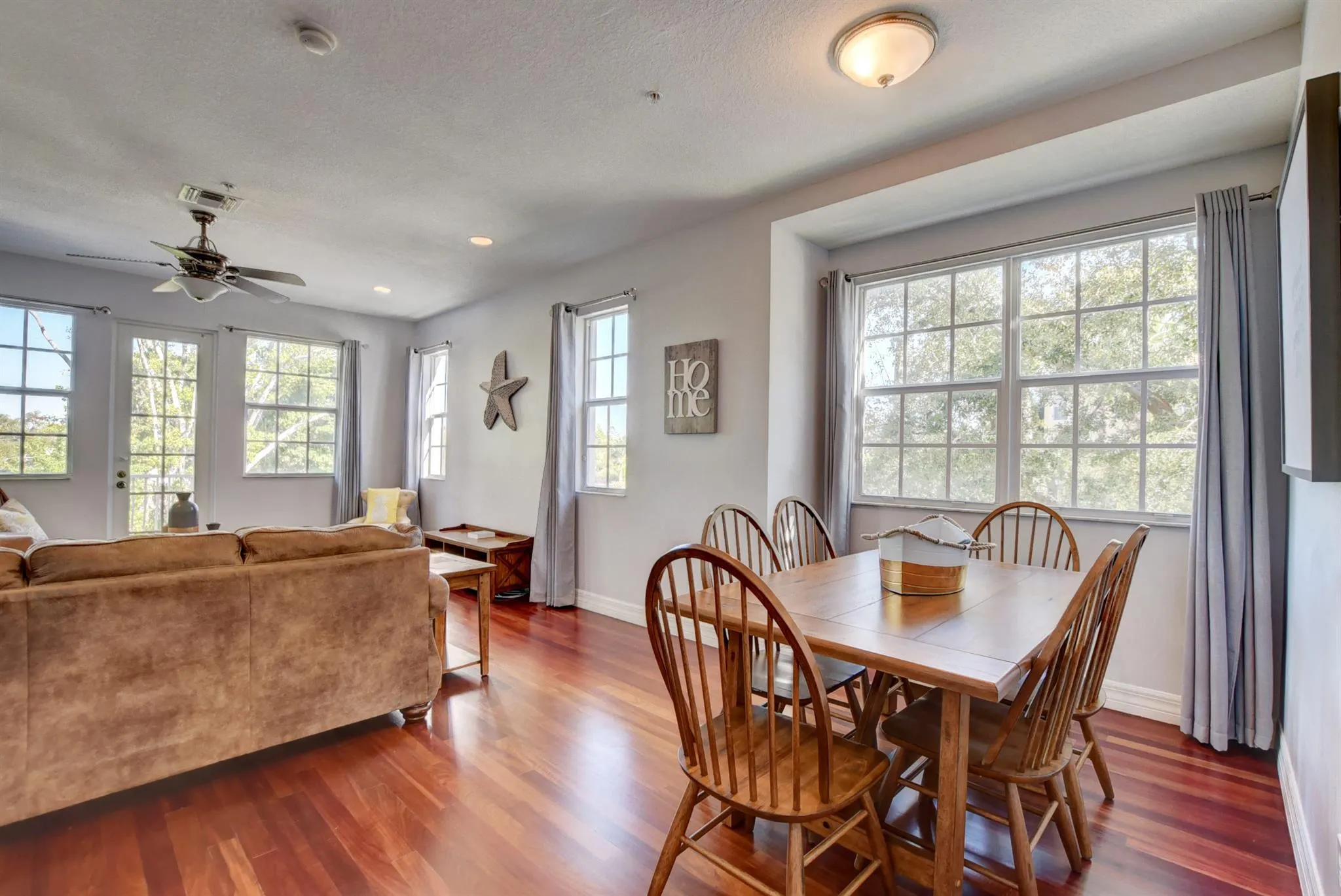 290 NE 5th Avenue, #1