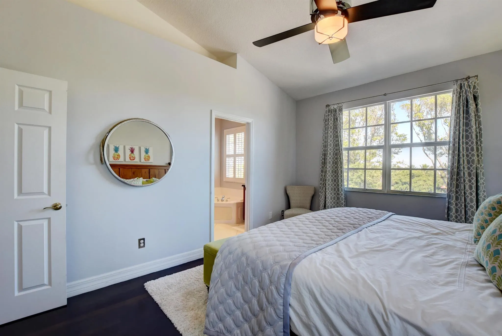 290 NE 5th Avenue, #1