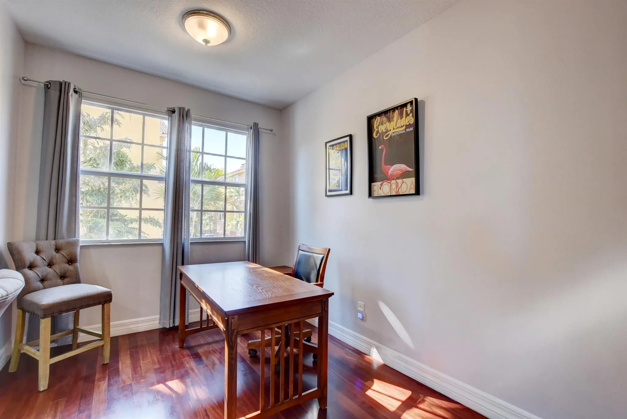 290 NE 5th Avenue, #1